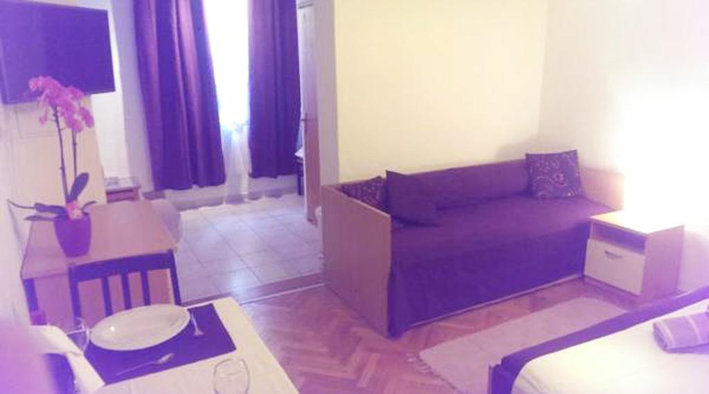 Apartments Mira Макарска Экстерьер фото